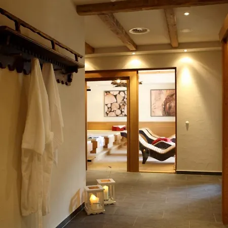 Alpendorf Anno Dazumal * Tux