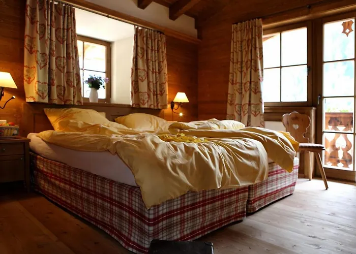 Alpendorf Anno Dazumal Tux